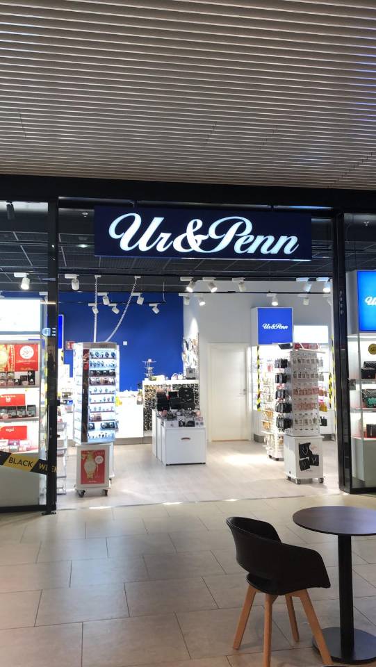 reklamskyltar, Signz, sign, skyltar, fasadskyltar, ljuslådor, profilbokstäver, LED-skyltar, pyloner, stolpskyltar, inomhusskyltar, vägskyltar, skyltlösningar, skyltinstallation, skyltproduktion, reklam, varumärkesprofilering, omprofilering, digitala skyltar, företagskyltar, miljövänliga skyltar, energisnåla LED-skyltar, skyltföretag Jönköping, småländska skyltar, skräddarsydda skyltar, tydliga skyltar, belysning, flaggskyltar, design, aluminiumskyltar, akrylskyltar, logotyp, signage, branding, reklamdesign, fönsterskyltar, väggskyltar, entréskyltar, stora skyltar, små skyltar, skyltar med LED, skyltservice, skyltprojekt, företagsomprofilering, ljusskyltar, skyltmontering, skyltteknik.